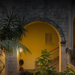 3* Bed & Breakfast Palazzo Sambiasi